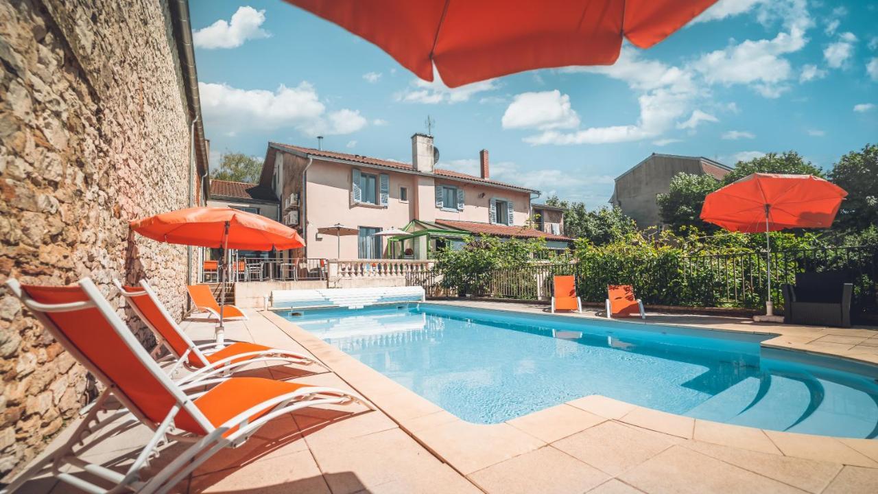 Logis Hotel Restaurant & Pizzeria Vuillot Cuiseaux Buitenkant foto