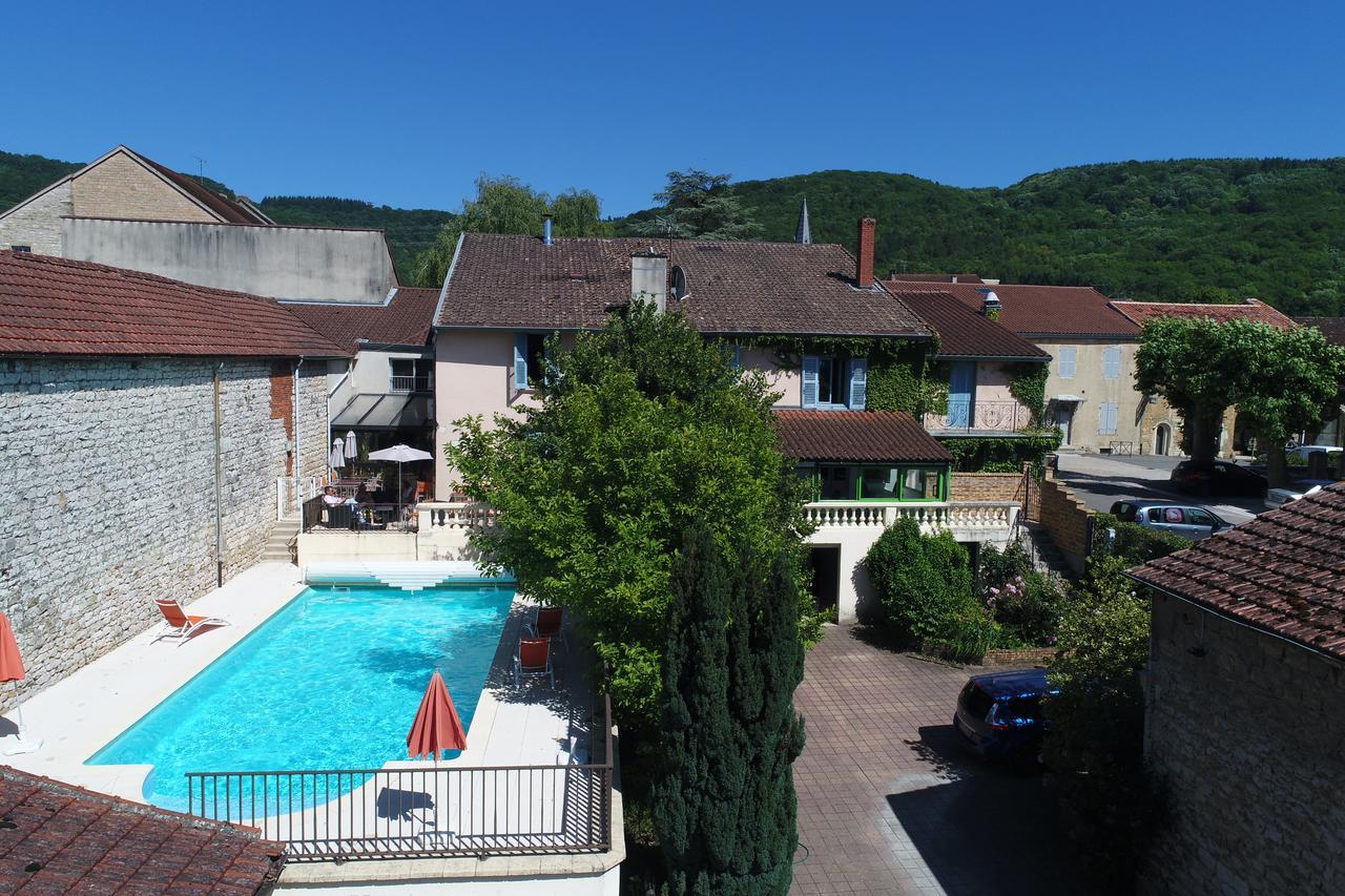 Logis Hotel Restaurant & Pizzeria Vuillot Cuiseaux Buitenkant foto