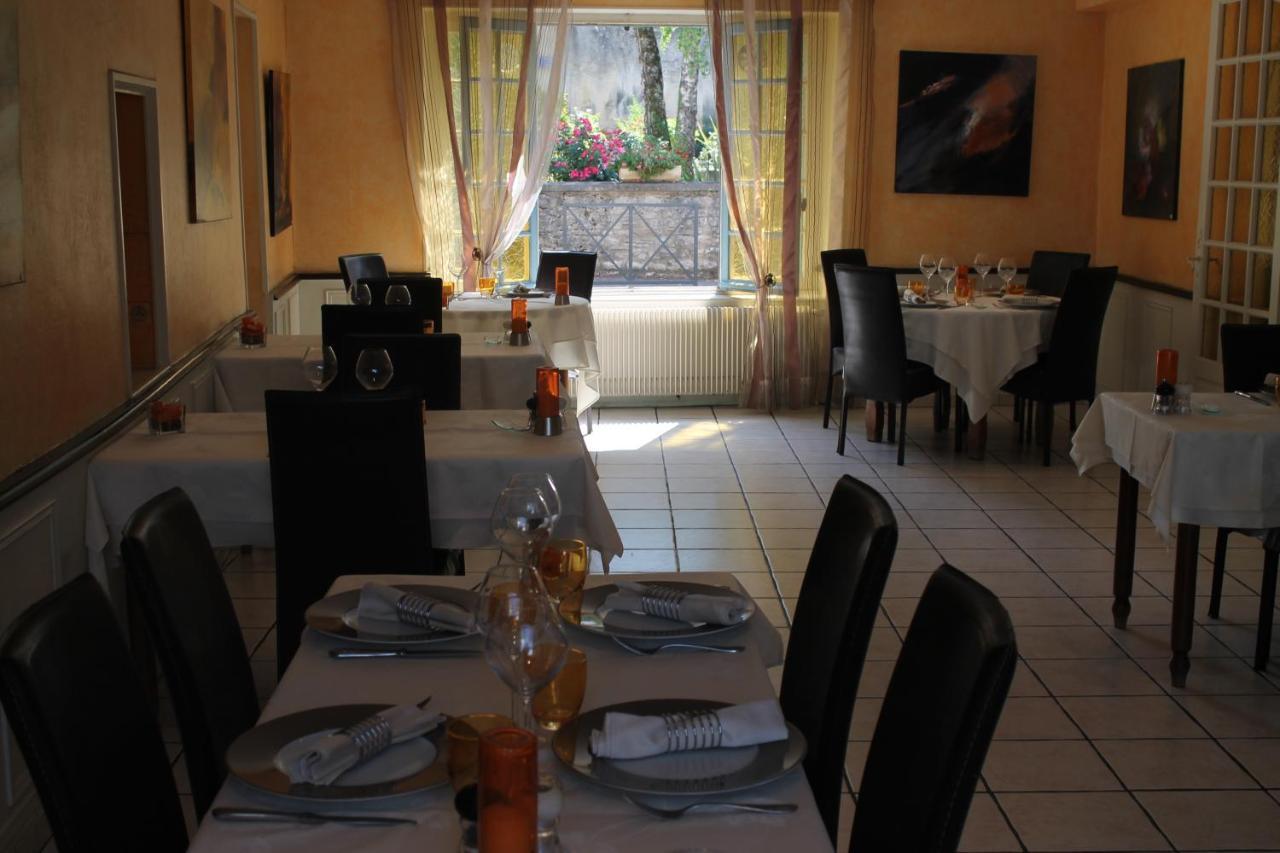 Logis Hotel Restaurant & Pizzeria Vuillot Cuiseaux Buitenkant foto